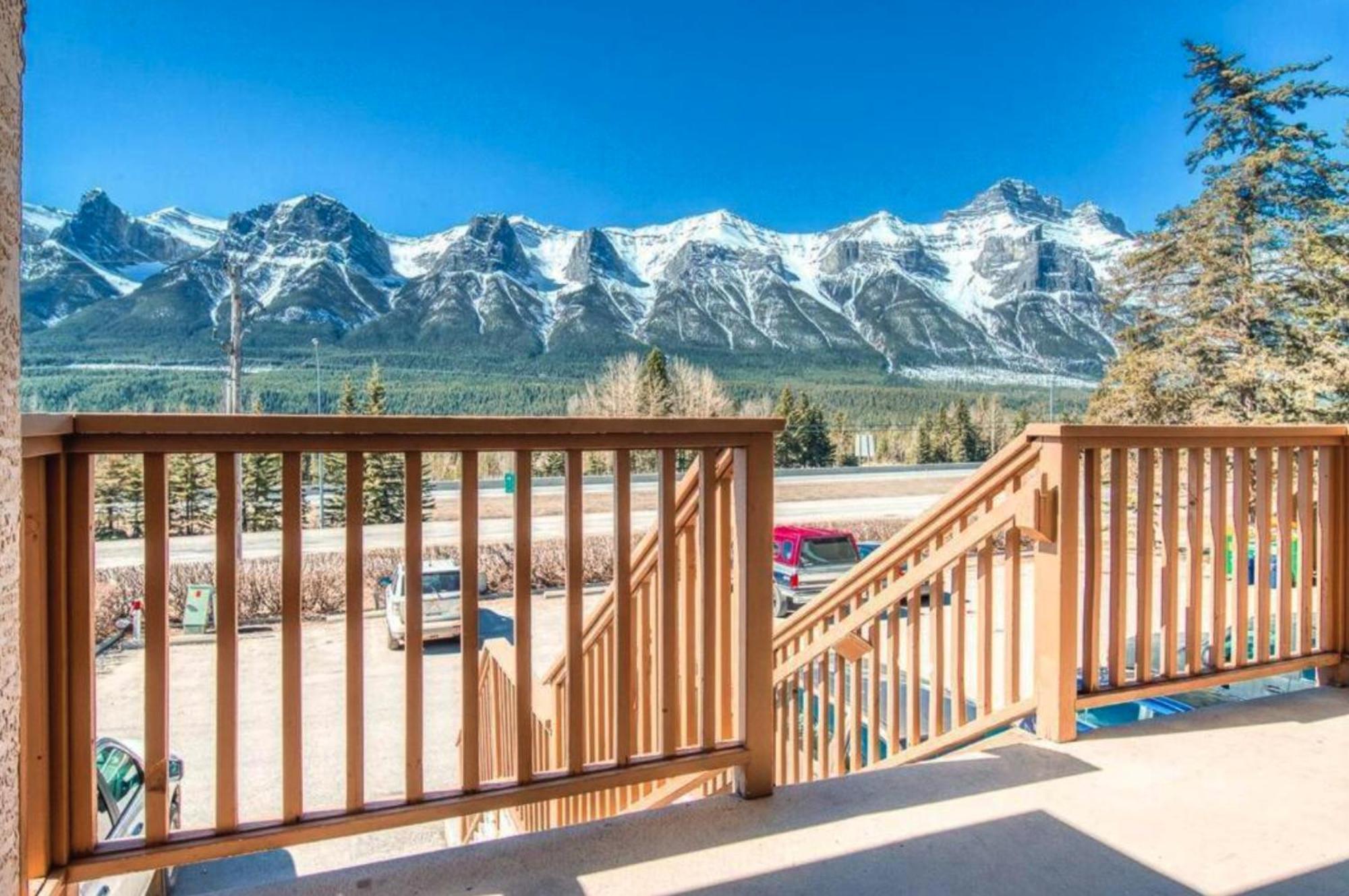 坎莫尔B212 Hot Tub, Ac X3, Parking, 2 Min To Banff Gate公寓 外观 照片