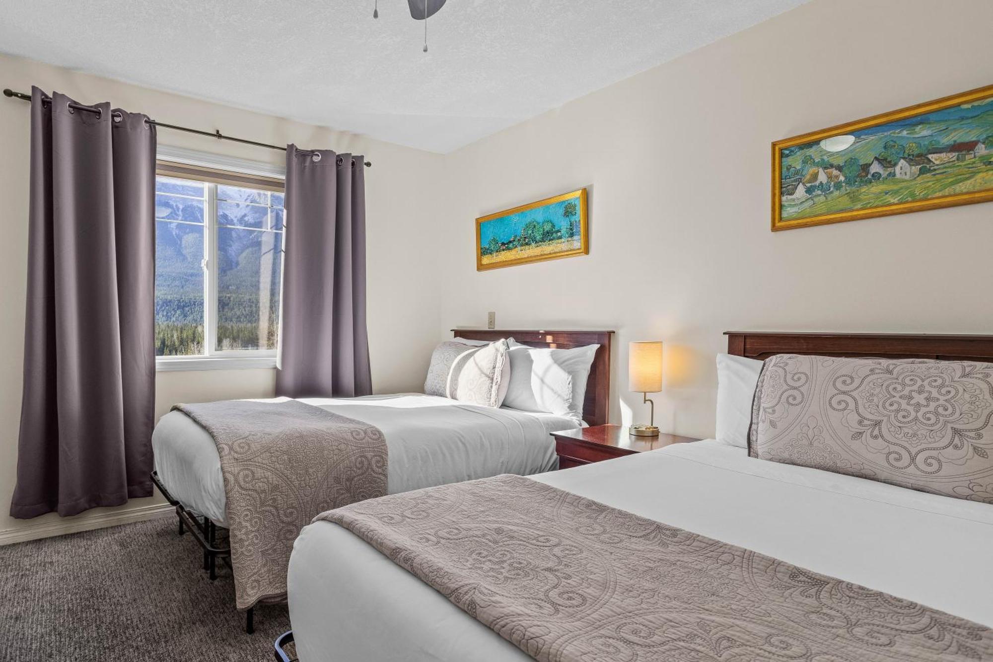 坎莫尔B212 Hot Tub, Ac X3, Parking, 2 Min To Banff Gate公寓 外观 照片